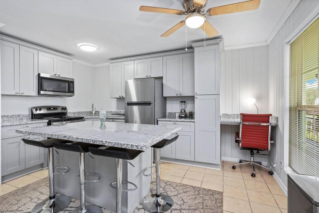 Quiet Apartment In Iowa, La ภายนอก รูปภาพ